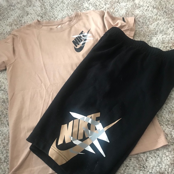 Nike 3 brand boys short set - Picture 1 of 6